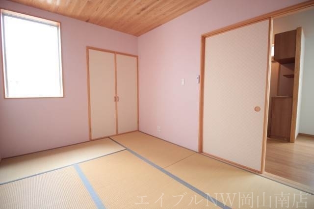 拡大写真:岡山市北区富田町1丁目 2階201の内観