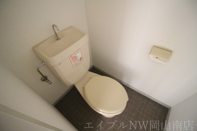 拡大写真:岡山市南区浜野2丁目 1階102のトイレ