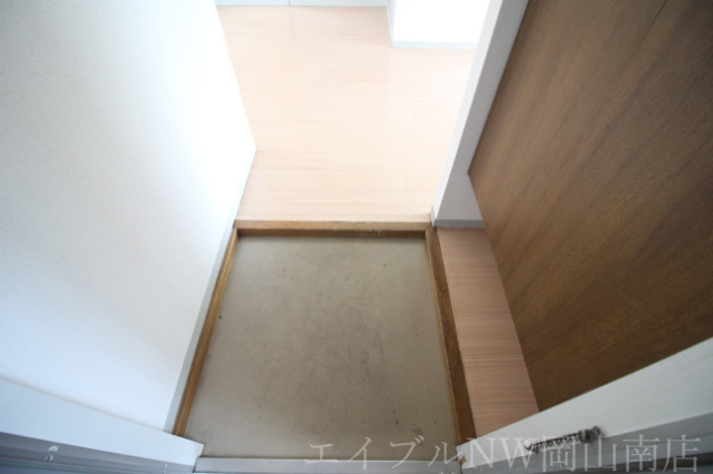 拡大写真:岡山市南区浜野2丁目 1階102の玄関
