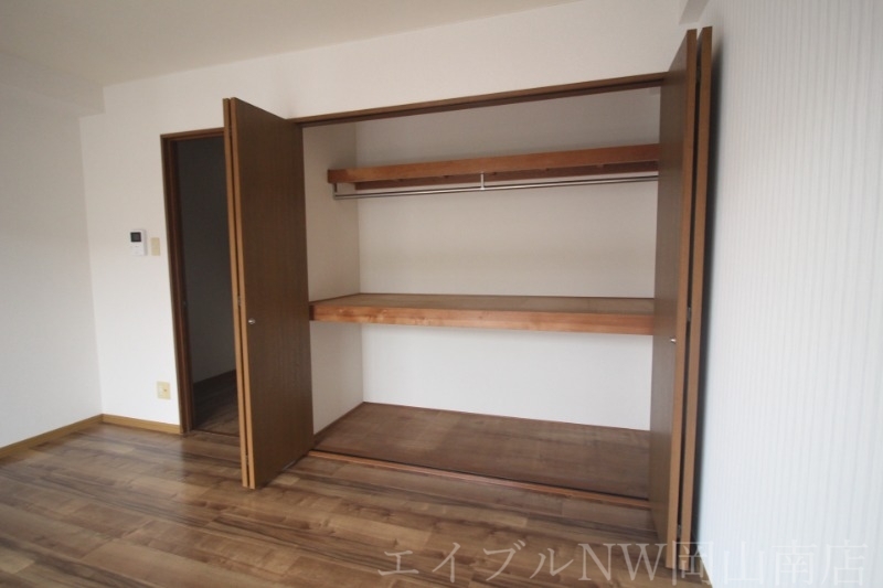 拡大写真:岡山市南区若葉町 1階102の収納