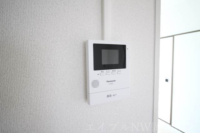 拡大写真:岡山市南区芳泉2丁目 1階102のTV付インターホン