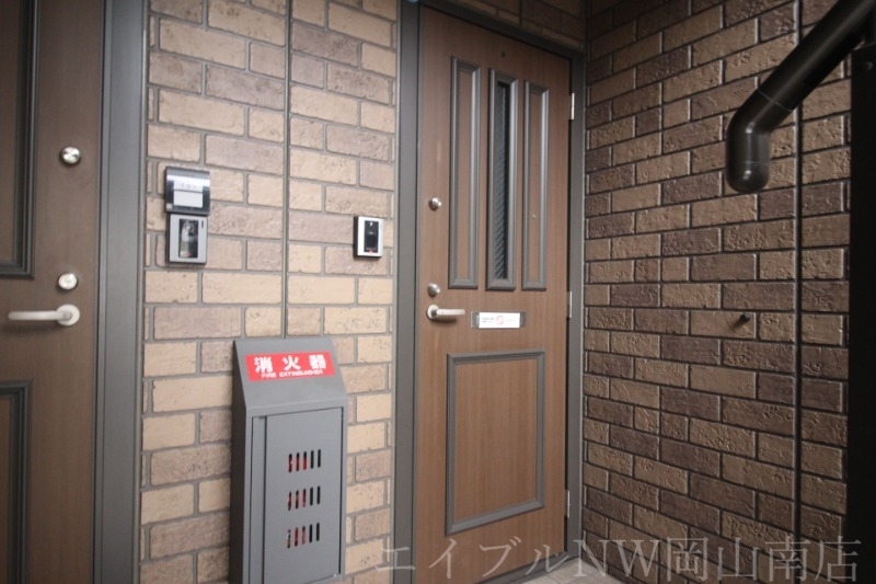 拡大写真:岡山市南区南輝2丁目 1階102のエントランス