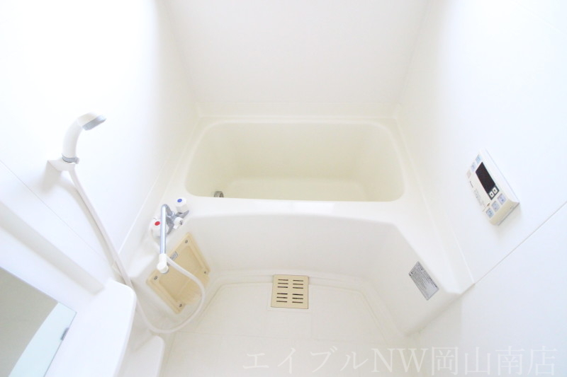 拡大写真:岡山市南区豊成1丁目 2階205のバス
