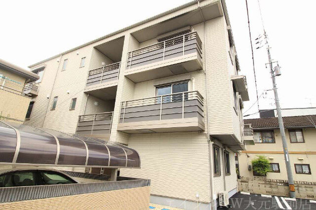 拡大写真:フルールK 1階102の建物外観