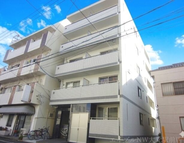 ホワイトグレース律奈の外観