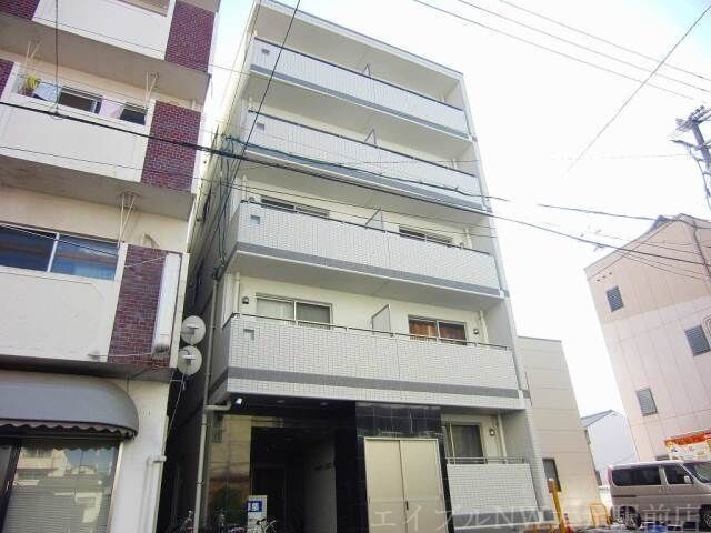 拡大写真:ホワイトグレース律奈 2階202の建物外観