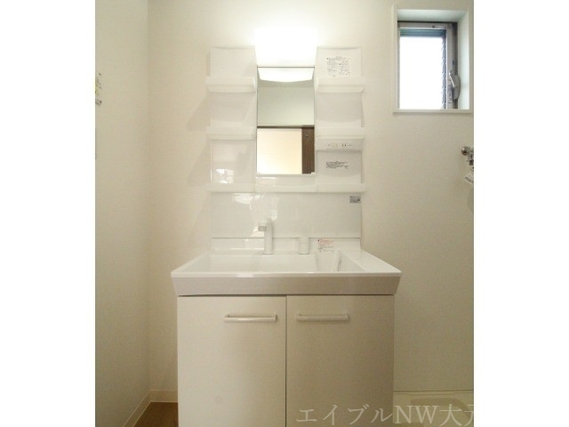 拡大写真:Casa un.fleur 1階101の洗面所