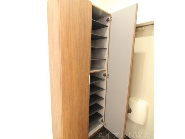 拡大写真:Casa un.fleur 1階101の内観