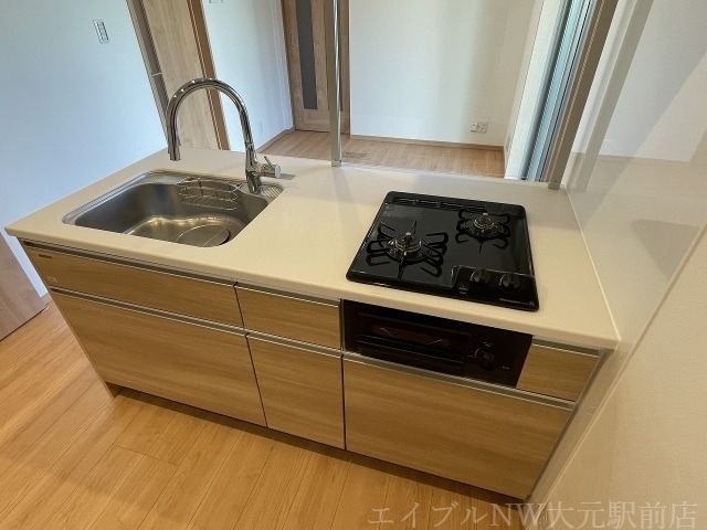 拡大写真：REGALEST LUXE 3階302のキッチン