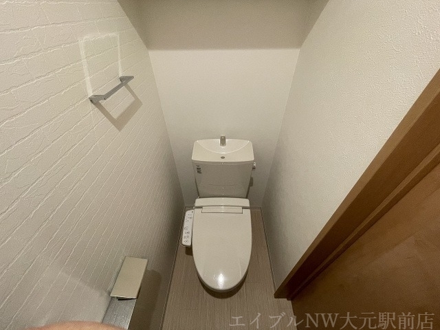拡大写真：REGALEST LUXE 3階302のトイレ