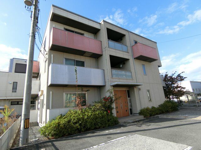 ジュネス・アニー Aの外観