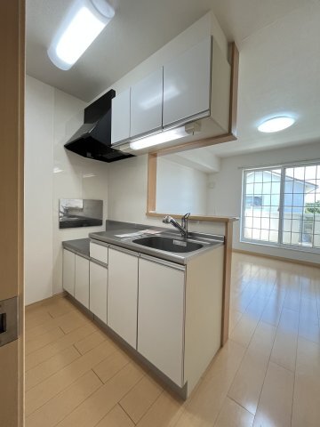 拡大写真:Pine Court(パインコート) 2階202のキッチン