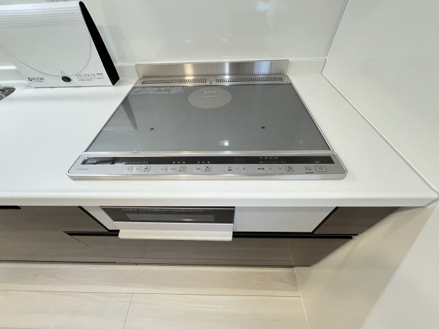 拡大写真:サンライズ 1階101のキッチン