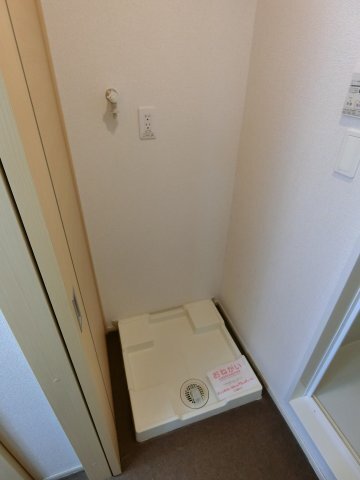 拡大写真:ル・サンⅡ 1階101のイメージ104号室の写真(反転あり)