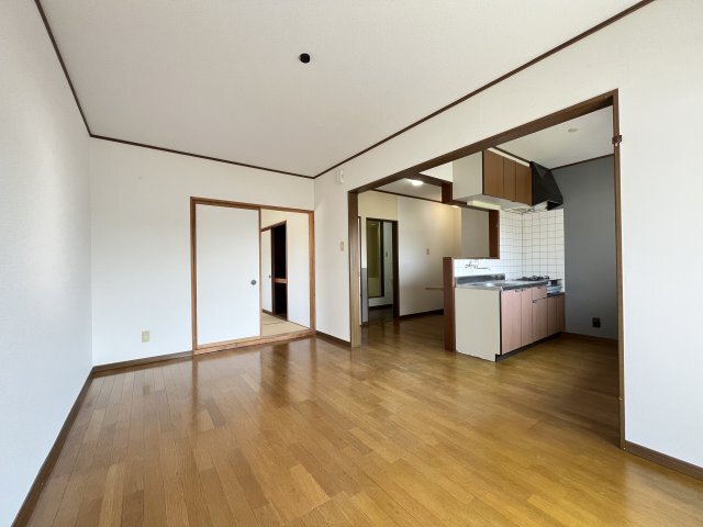 拡大写真:パドル 2階203の居間