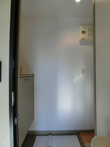 拡大写真:パストラル米原B棟 2階203の玄関