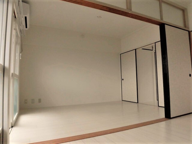 拡大写真:ビレッジハウス米子2号棟 3階306のイメージ写真(反転あり)