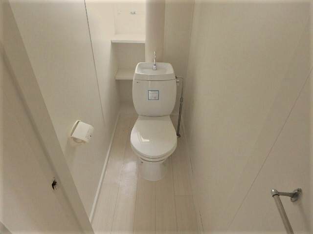 拡大写真:ビレッジハウス米子2号棟 3階306のイメージ写真(反転あり)