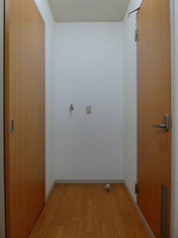 拡大写真：第二双葉ハイツ　A棟 2階201の洗面所