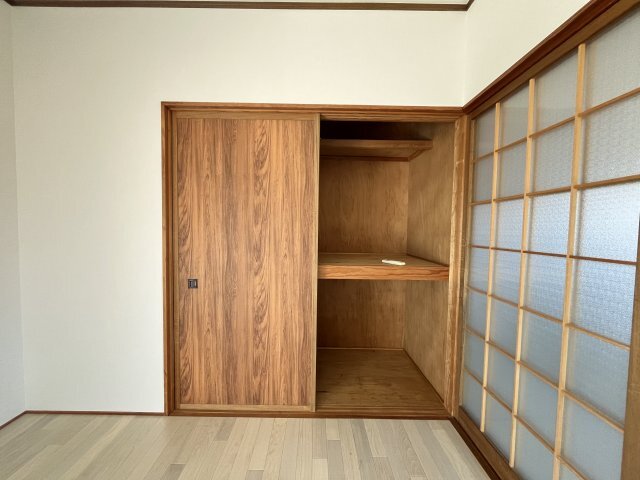 拡大写真:コーポセカンドM 2階202の収納