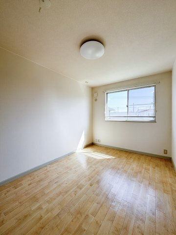 拡大写真:サンクレール 2階201の洋室