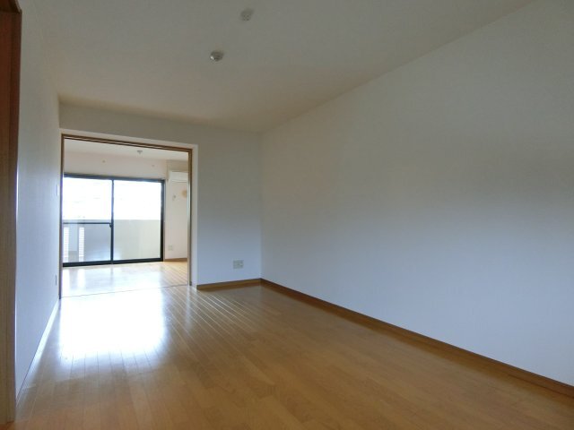 拡大写真:ピアコートB 1階1Iの居間