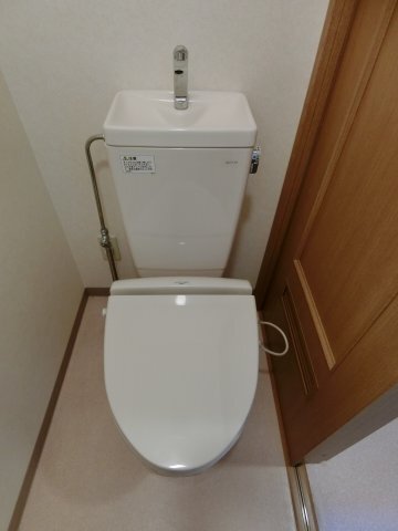 拡大写真:ピアコートB 1階1Iのトイレ