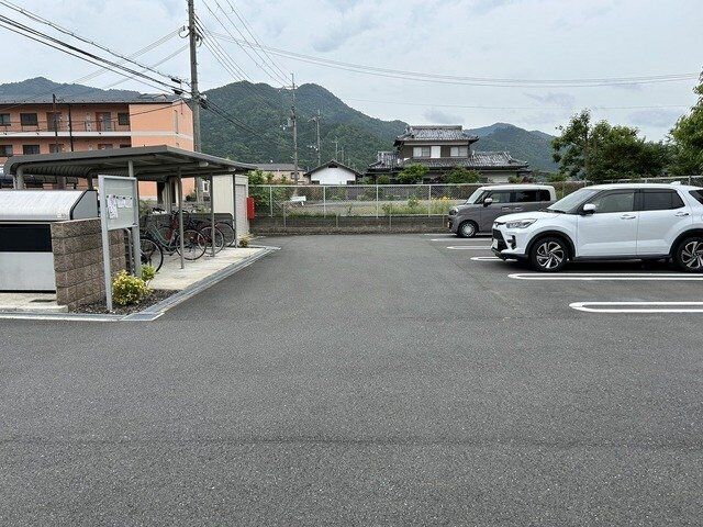 拡大写真:アンジュヴェールⅡ 2階202の外観