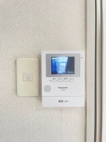 拡大写真:サンシャイン宏池B 1階201の自動録画機能付き♪外出中の来訪者も、帰宅後に確認OKです♪