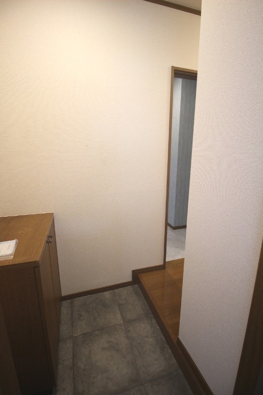 拡大写真:福岡市早良区有田5丁目 2階203の玄関