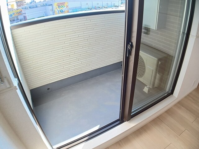 拡大写真:福岡市早良区小田部2丁目 3階301のバルコニー