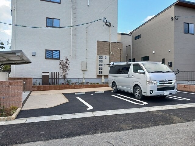 拡大写真:福岡市早良区小田部2丁目 3階301の駐車場