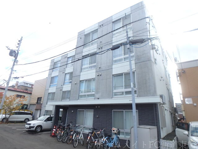 拡大写真:ENCHAN-THE(アンシャンテ) 1階107の建物外観
