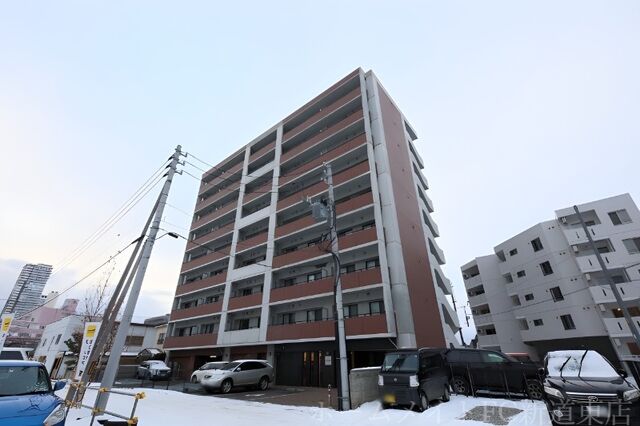 ラクラス札幌北7条の外観
