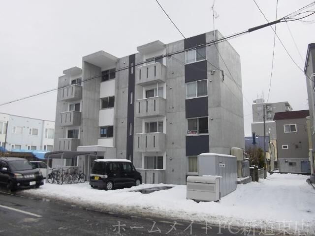 拡大写真:ミリュー本町 3階302の外観写真