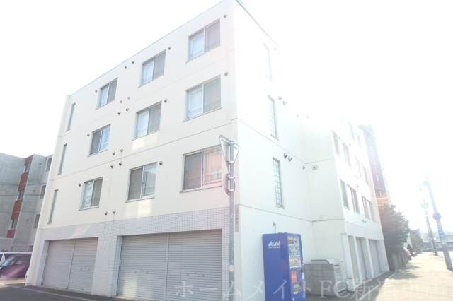 拡大写真:サンテモンターニュ 2階206の建物外観