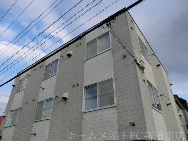 拡大写真:クルーズハウス元町 2階103の建物外観