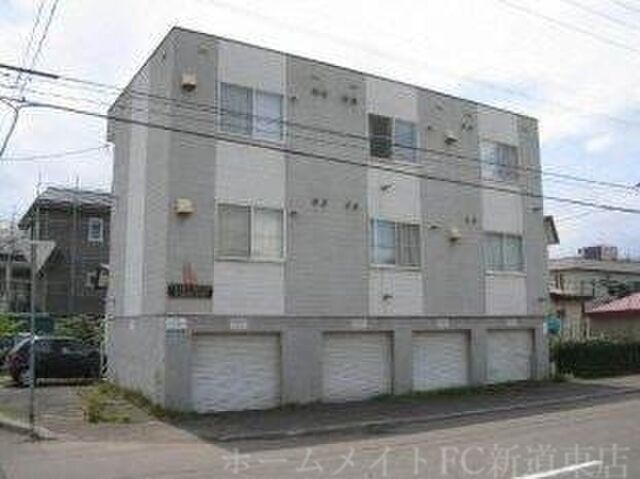 拡大写真:クルーズハウス元町 2階103の建物外観