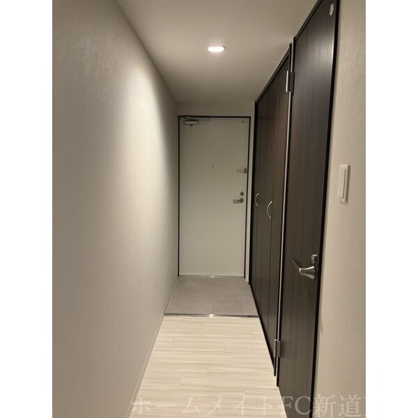 拡大写真:porte-bonheur N13(ポルトボヌールN13) 1階101の玄関
