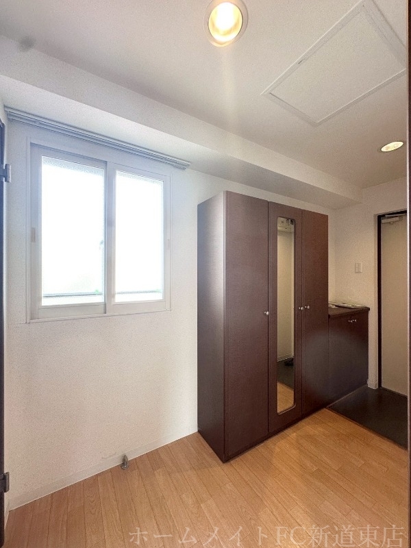 拡大写真:Vest Life N20 4階401の玄関