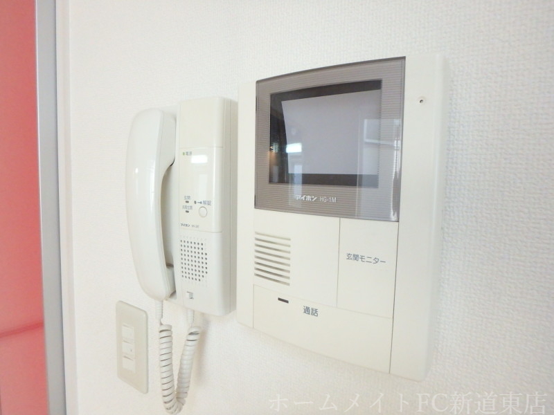 拡大写真:シューストリングス 3階201のセキュリティ