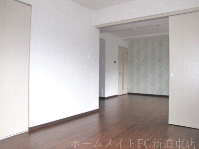 拡大写真:ENCHAN-THE(アンシャンテ) 1階107の寝室