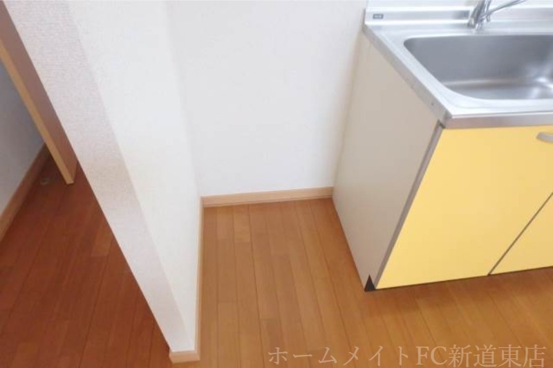 拡大写真:パストラル麻生東B 3階303のキッチン