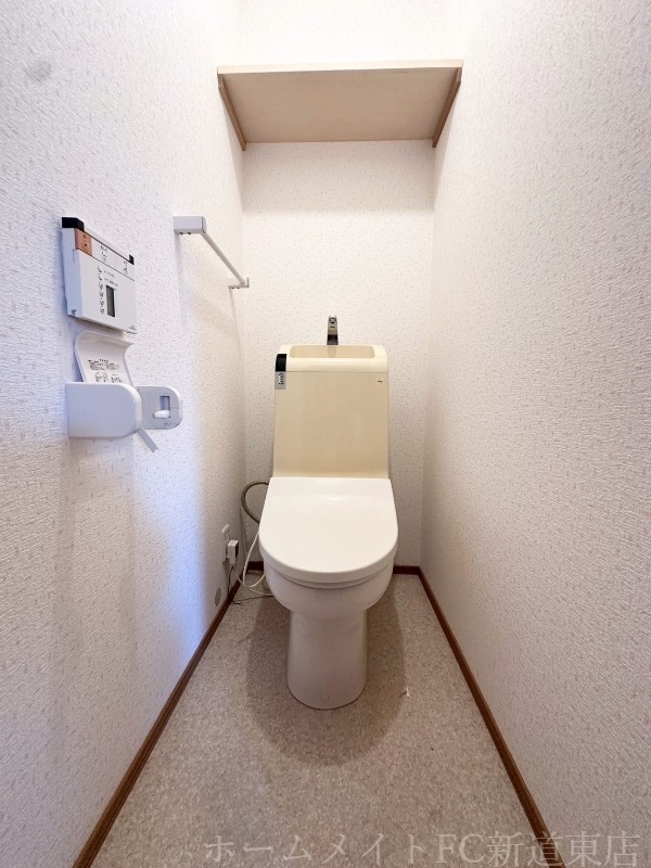 拡大写真:ア・ラ・モード参番館 2階201のトイレ