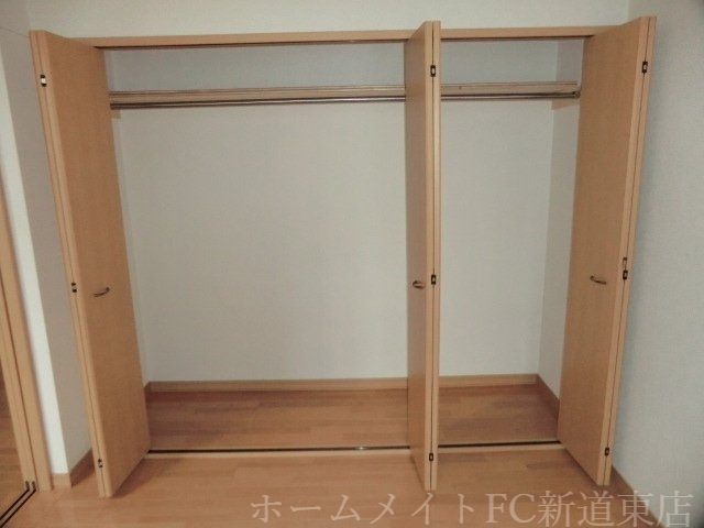 拡大写真:Regalo 2階203の収納