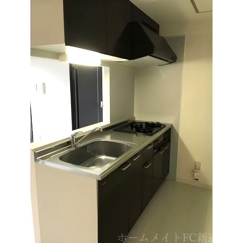 拡大写真:ミリュー本町 3階302のキッチン