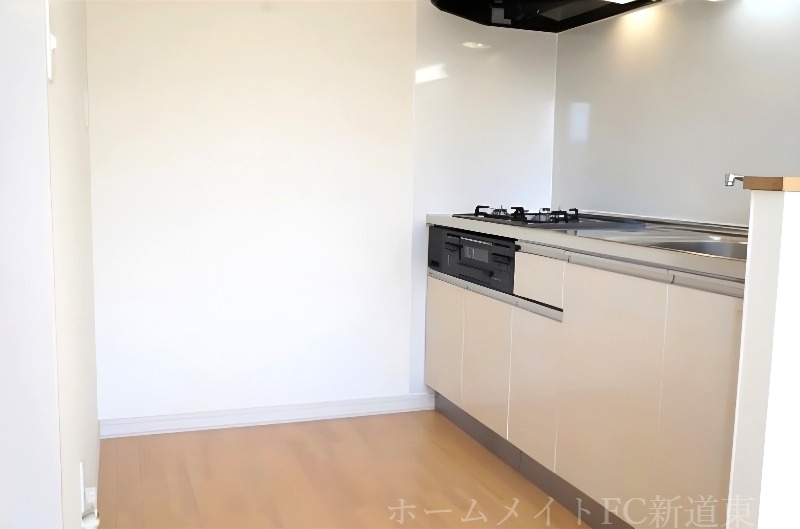 拡大写真:ファインド元町Ⅱ 3階203のキッチン