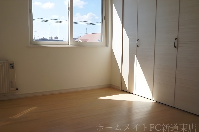 拡大写真:ファインド元町Ⅱ 3階203の洋室
