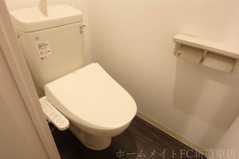 拡大写真:inicio 3階303のトイレ