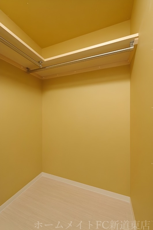 拡大写真：Seventh Court Motomachi　(セブンスコートモトマチ) 2階206の収納